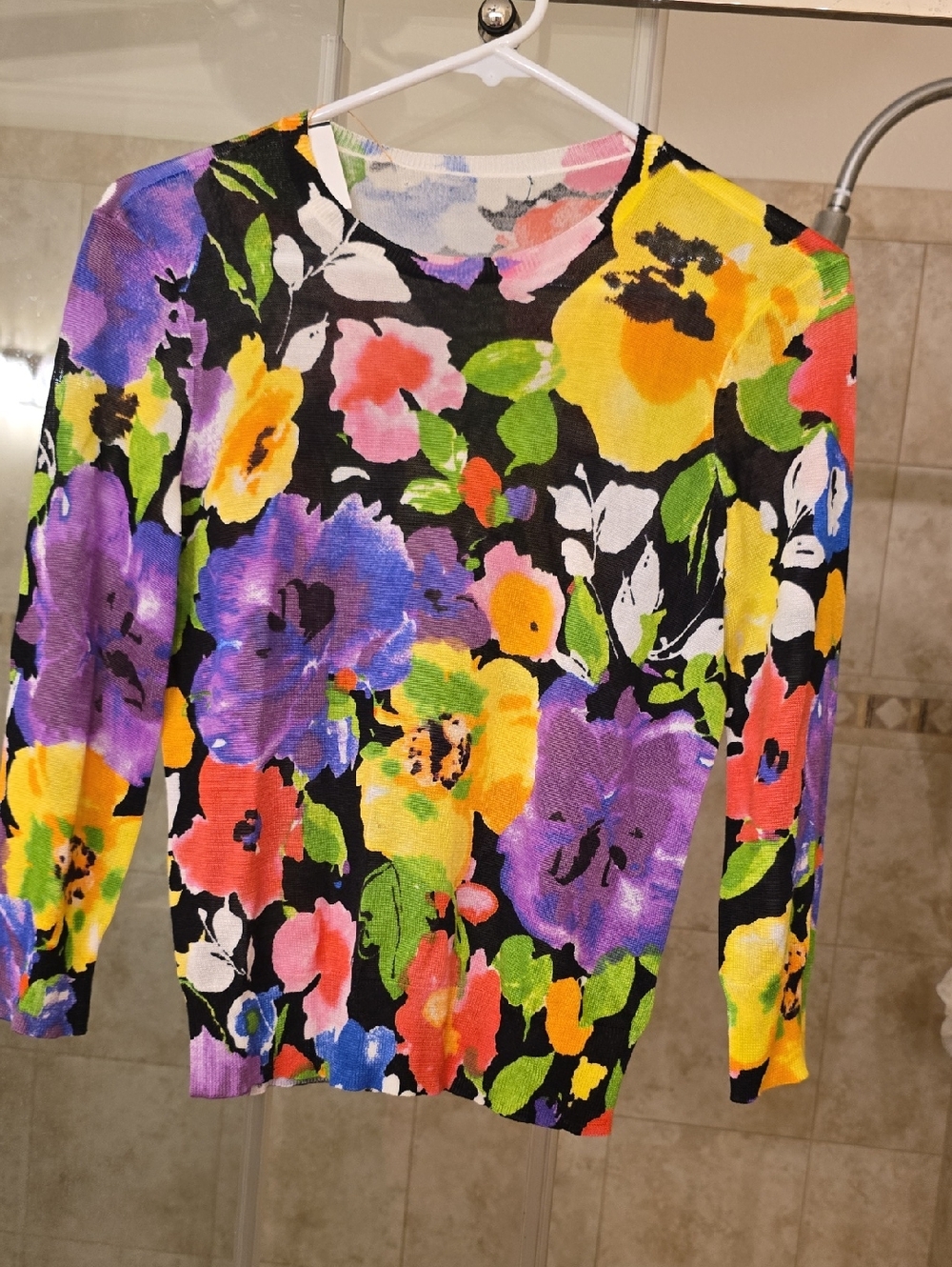 Source Unknown Black Long Sleeve Floral Print Top with Purple Yellow Pink